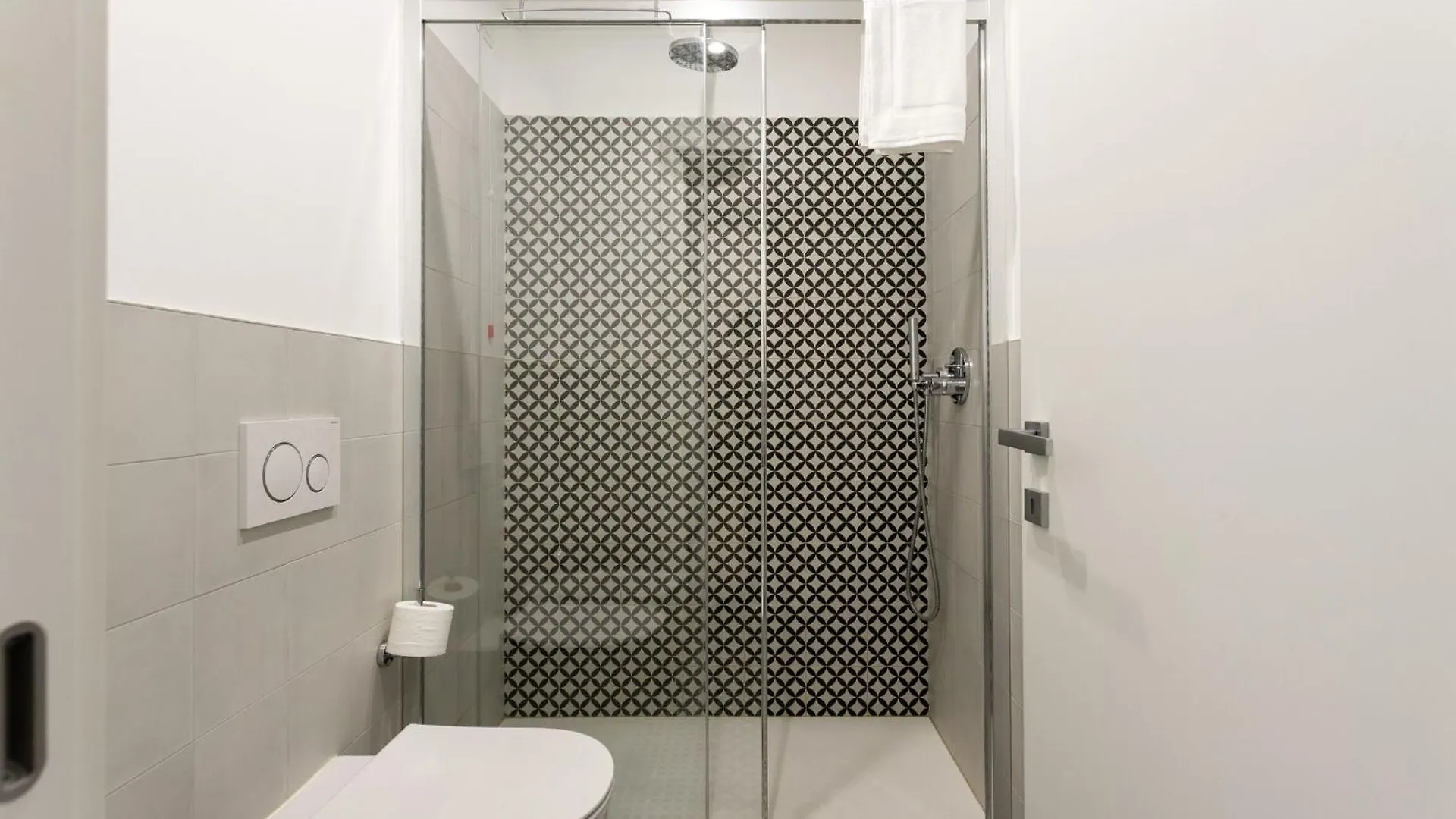 דירה מילאנו Gorizia Modern One Bedroom איטליה