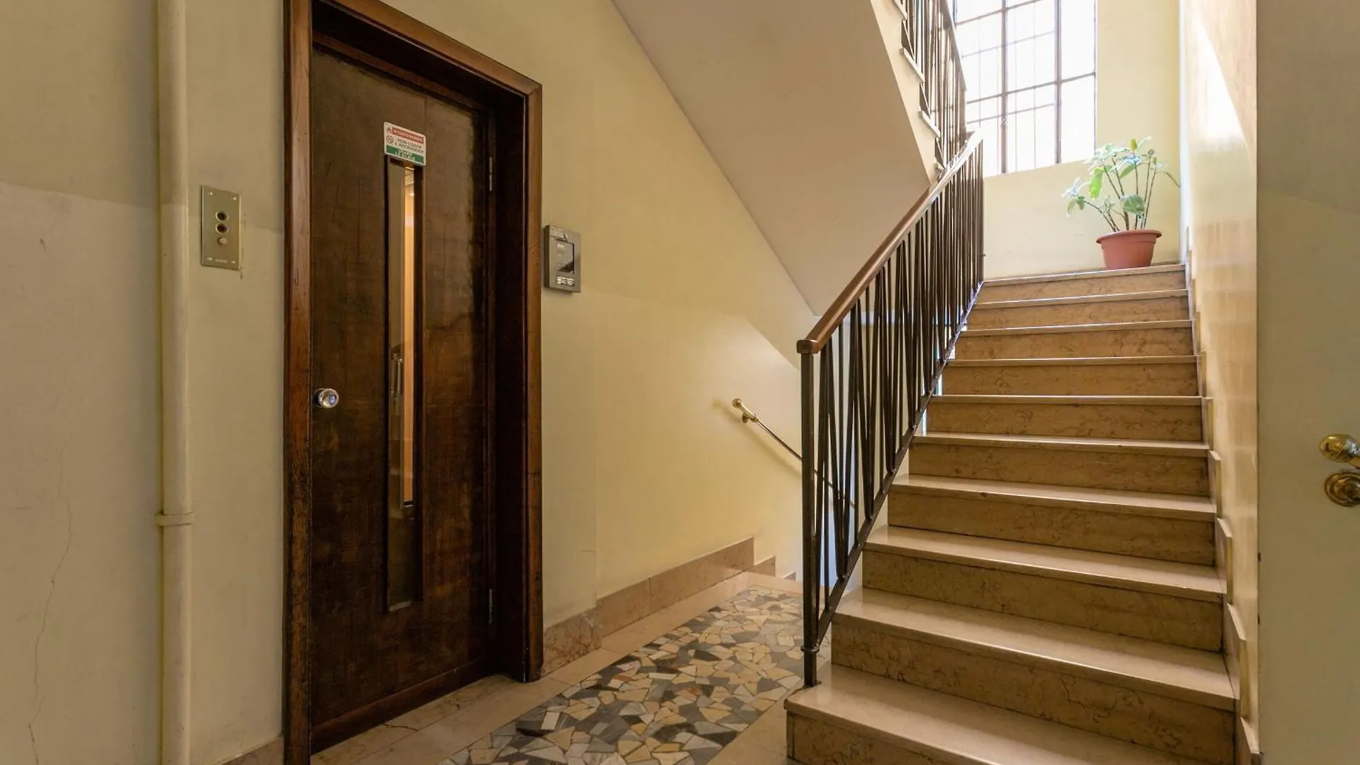 Apartment Gorizia Modern One Bedroom Milan