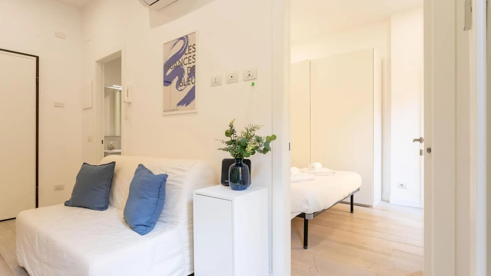 Gorizia Modern One Bedroom Milan Apartment